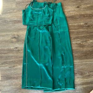 House of Harlow 1960 Emerald Green Satin Pants and Crop top set